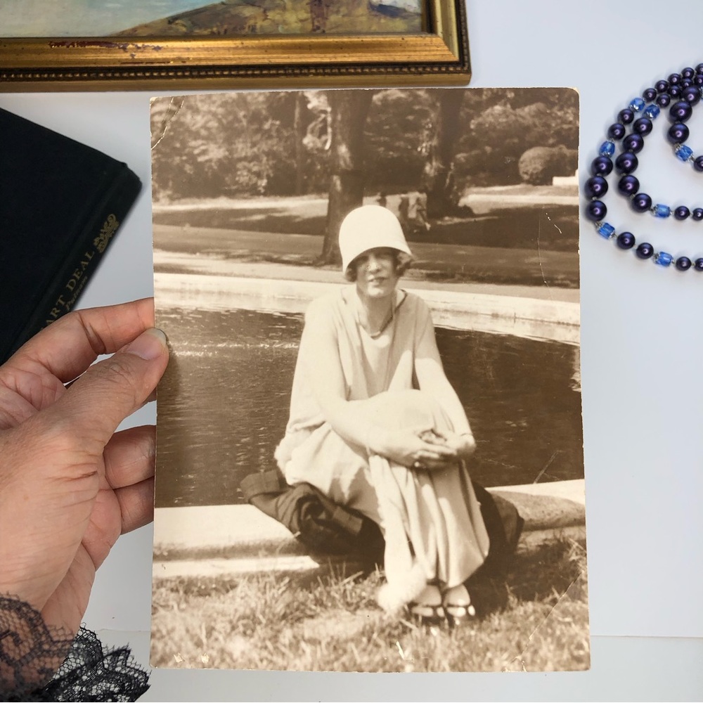 Antique 1920s silver print Old Photo Fancy Lady with Hat sat Outdoor near a Pond
